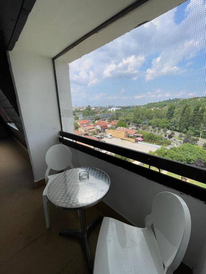 אורדאה Lovely 3 Bedrooms Apartament מראה חיצוני תמונה